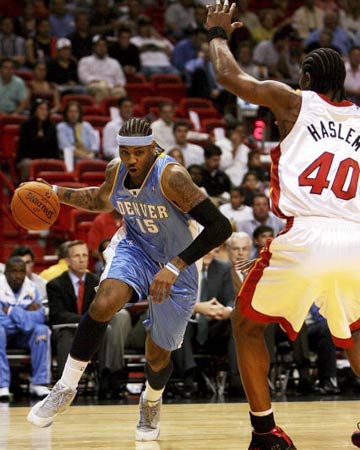 有的甚至穿 有的甚至穿